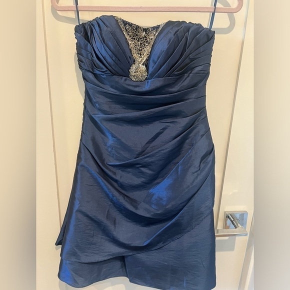 Jump Juniors Short formal Prom Dress Navy Size 3-4 - Picture 9 of 9